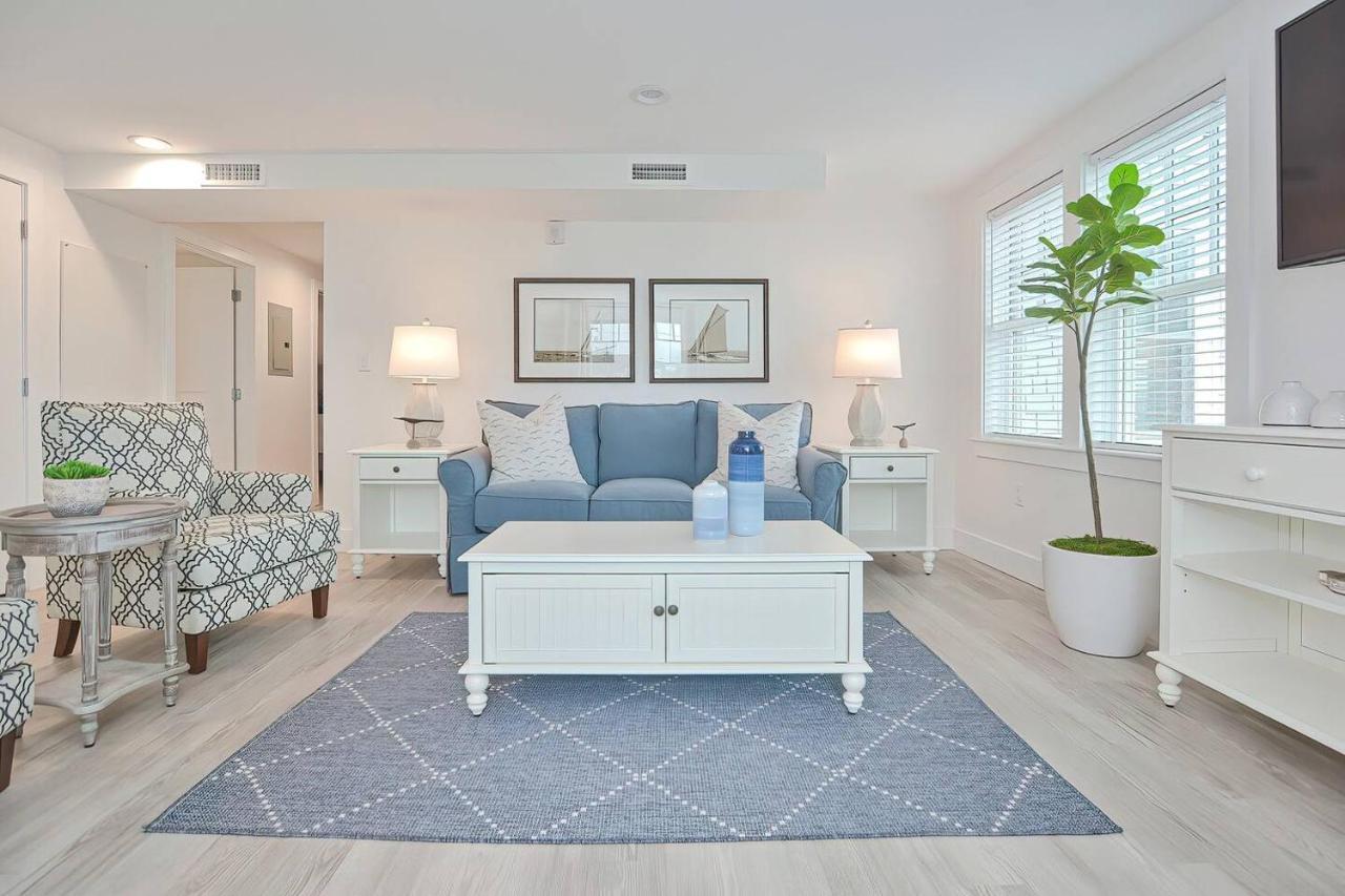 Harbourtown Suites On Plymouth Harbor 外观 照片