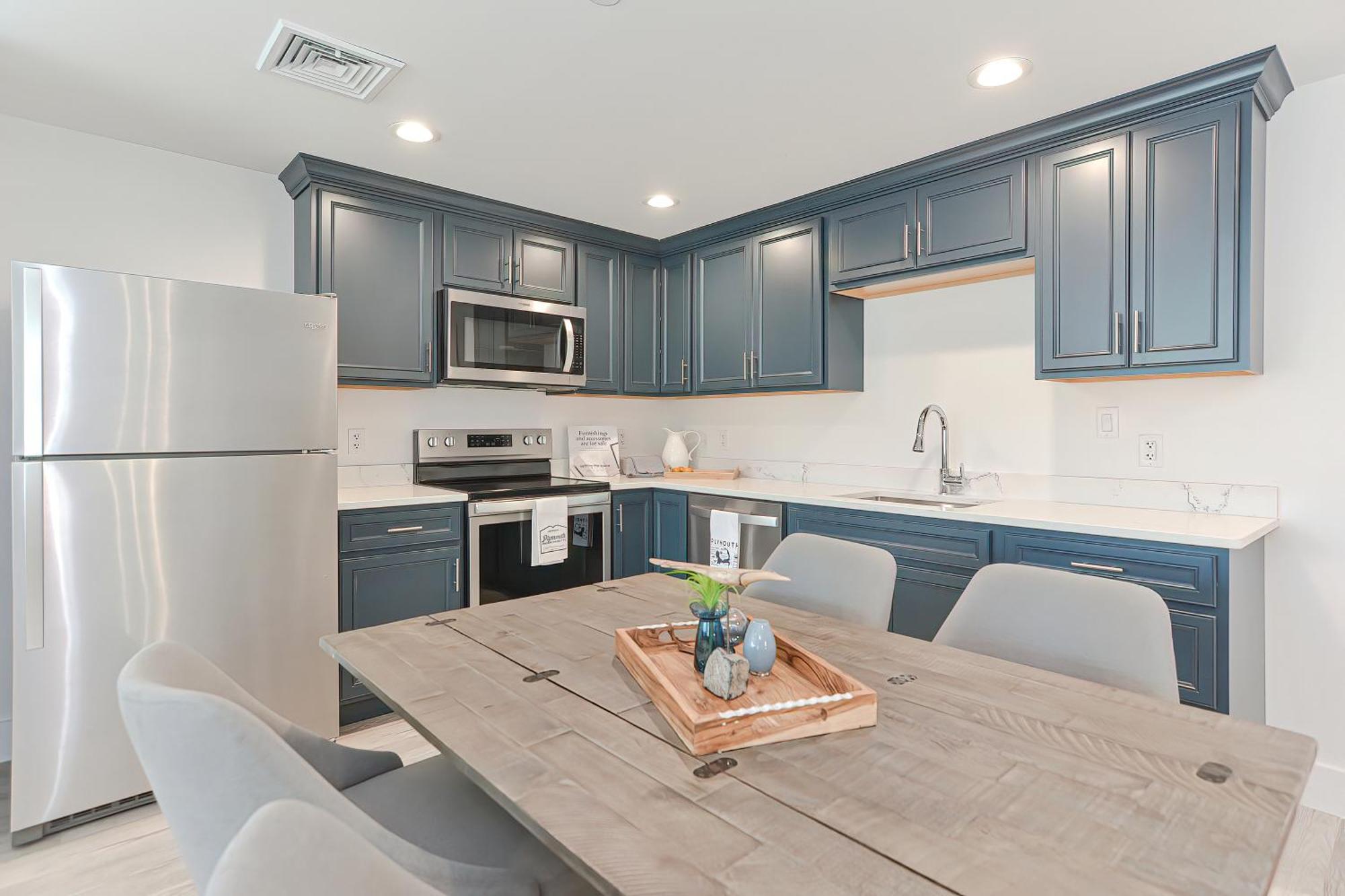 Harbourtown Suites On Plymouth Harbor 外观 照片